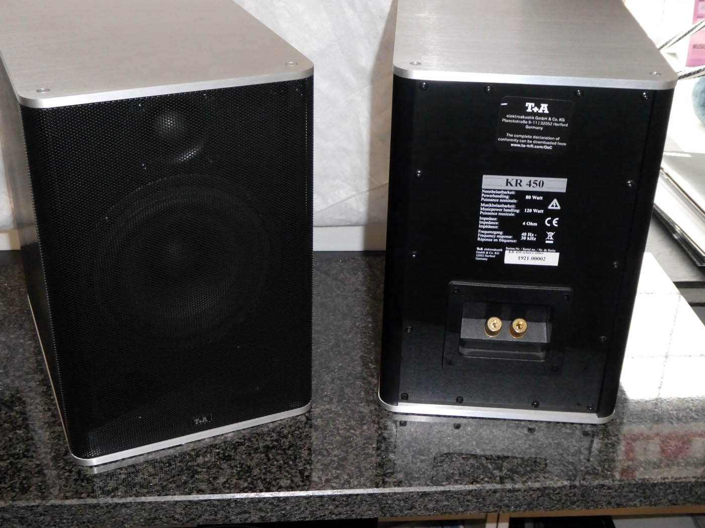 T+A KR 450 Regallautsprecher 
